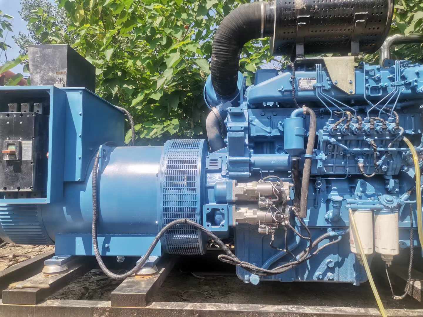 宁河详细说明降低 800kW 柴油发电机输出电流波动的方法