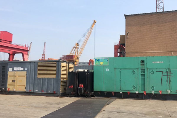 宁河发电机出租空气滤清器的清洁频率是多少？