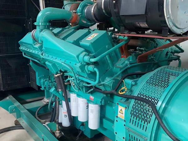 宁河更换100kW柴油发电机组机油时，需要注意哪些事项？